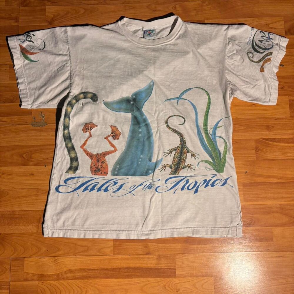 Vintage Tales of the Tropics Animal Graphic Tee Distressed Nature Shirt L